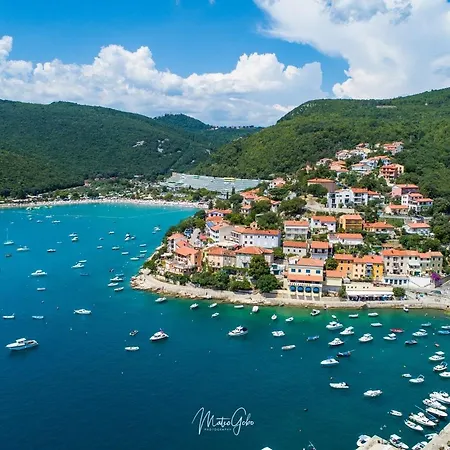 Appartement Studio Apartment More