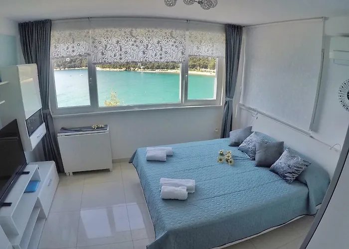 Appartement Studio Apartment More